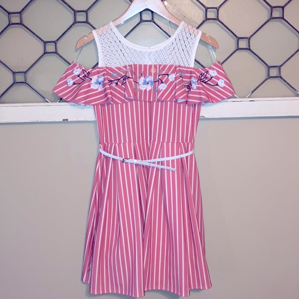 Brand New Beautees Brand Dress Sz 16 A2